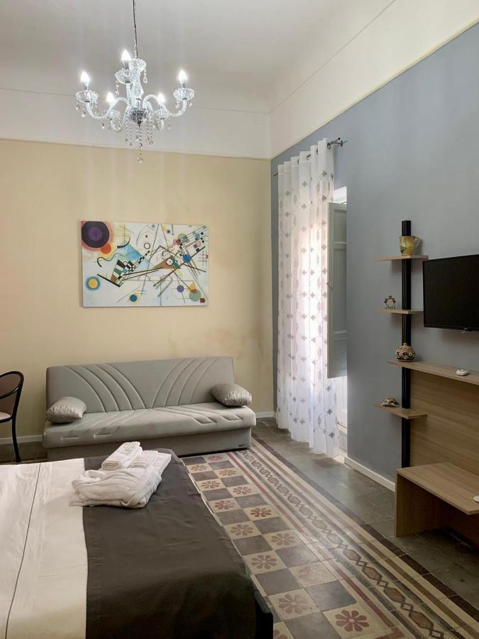 Mini Hotel Wf2 กัลตาจีโรเน ภายนอก รูปภาพ